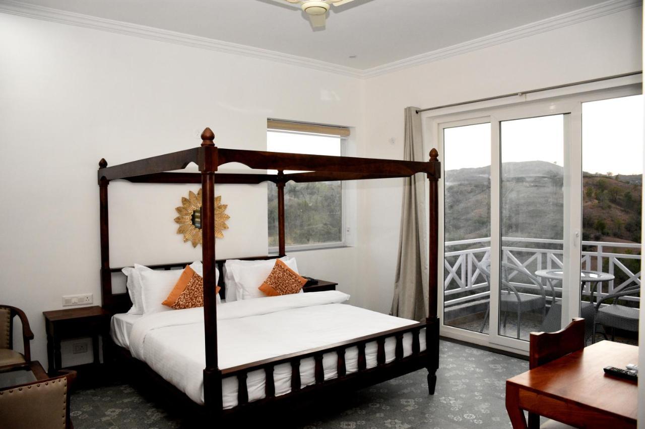 The Sky Imperial Pavoreal Jungle Resort Kumbhalgarh Esterno foto