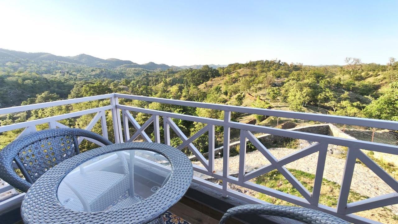 The Sky Imperial Pavoreal Jungle Resort Kumbhalgarh Esterno foto