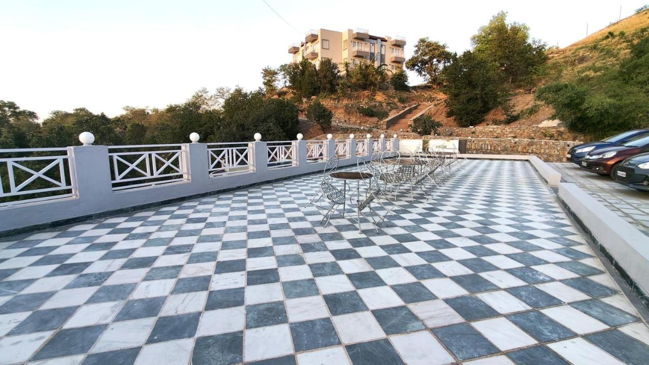 The Sky Imperial Pavoreal Jungle Resort Kumbhalgarh Esterno foto