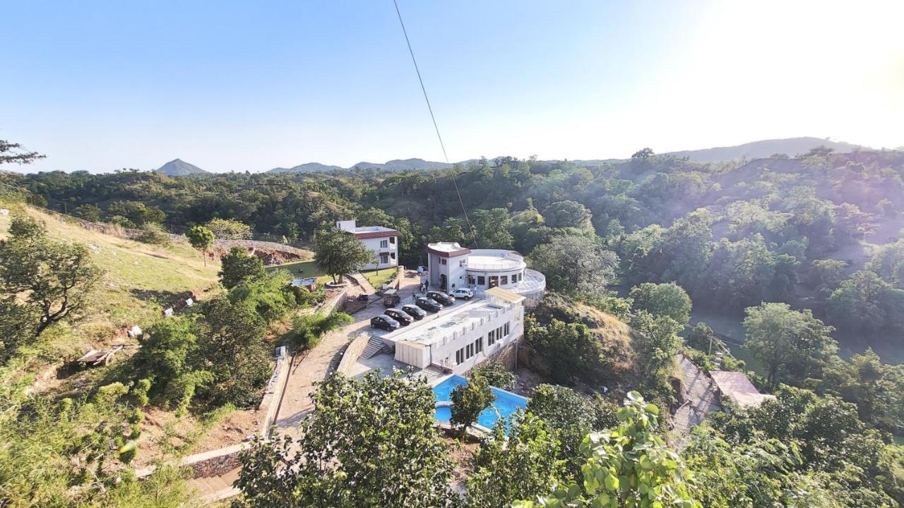 The Sky Imperial Pavoreal Jungle Resort Kumbhalgarh Esterno foto