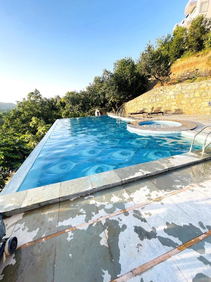 The Sky Imperial Pavoreal Jungle Resort Kumbhalgarh Esterno foto