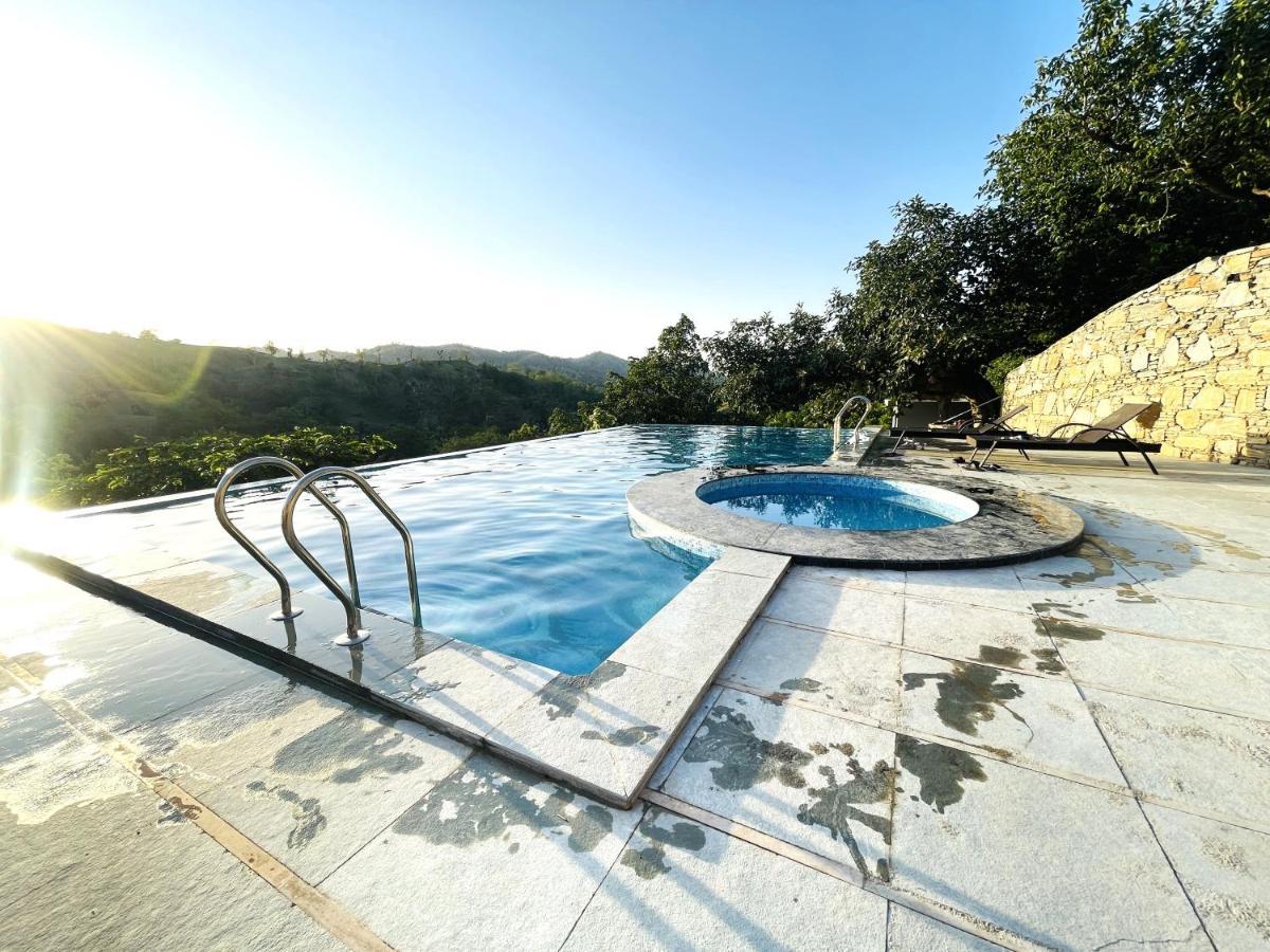 The Sky Imperial Pavoreal Jungle Resort Kumbhalgarh Esterno foto