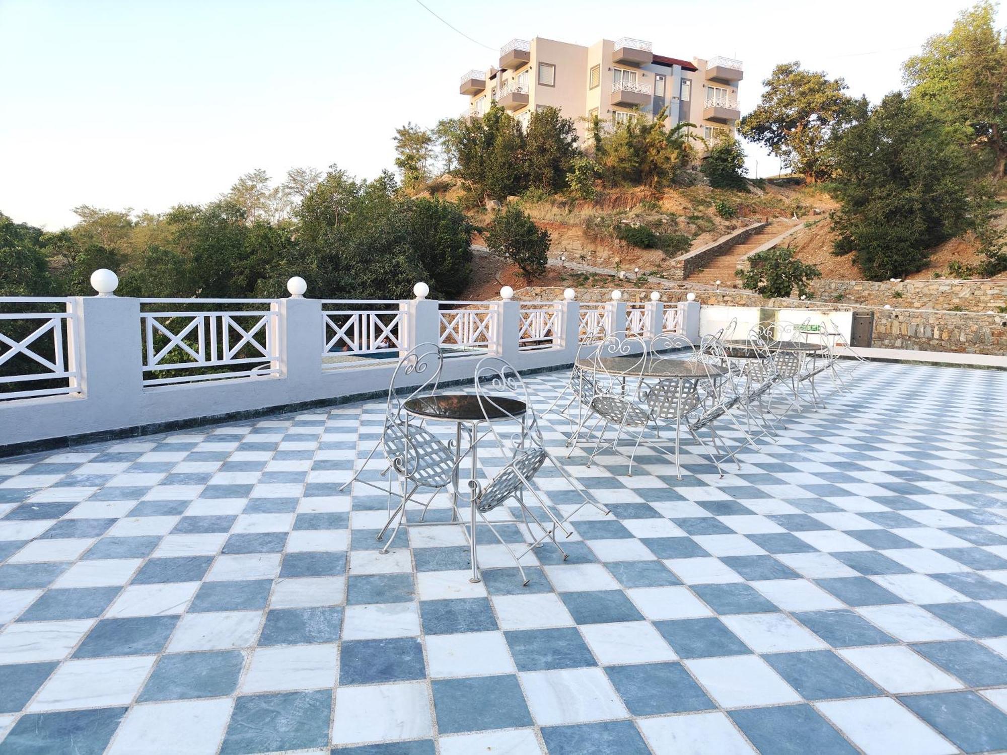 The Sky Imperial Pavoreal Jungle Resort Kumbhalgarh Esterno foto