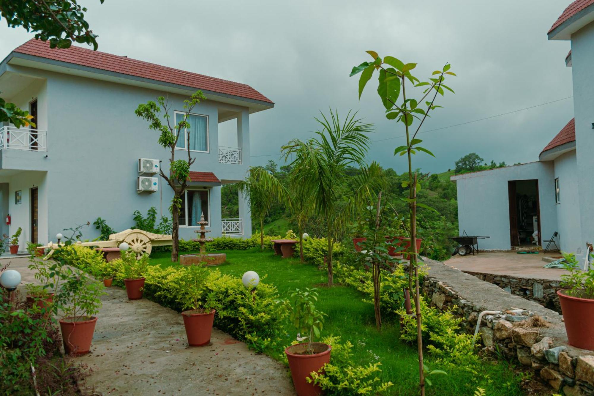 The Sky Imperial Pavoreal Jungle Resort Kumbhalgarh Esterno foto
