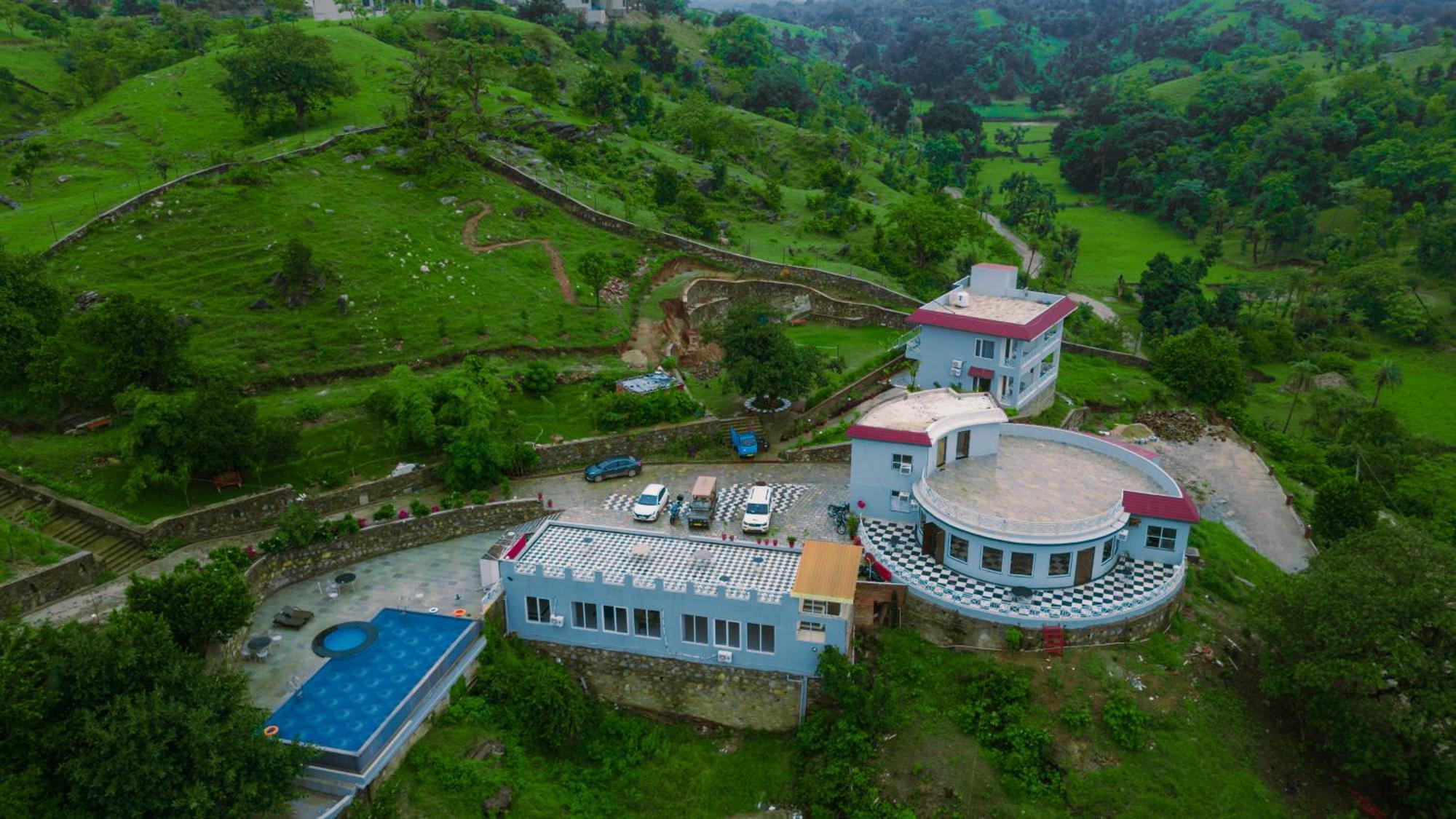 The Sky Imperial Pavoreal Jungle Resort Kumbhalgarh Esterno foto